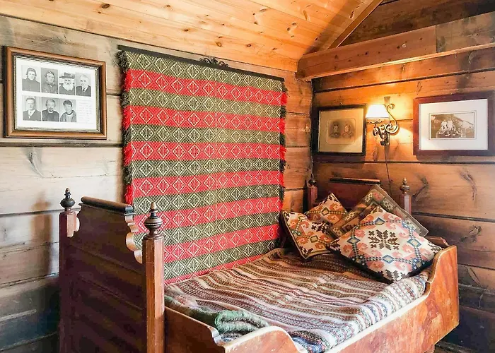 Semesterbostad Cozy Nordfjordstove In The Heart Of Stryn