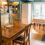 Cozy Nordfjordstove In The Heart Of Vakantiehuis Stryn